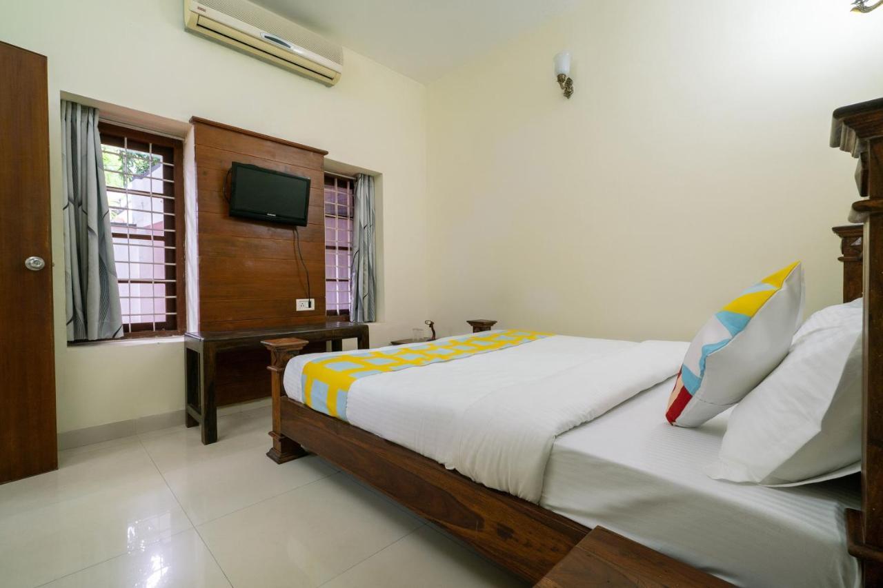 Oyo Home 63551 Pleasant Stay Near Fort Kochi Beach Екстер'єр фото
